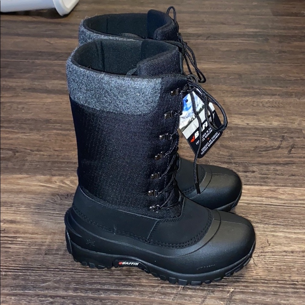 NWT Baffin Black Jess Snow Boots size 9B